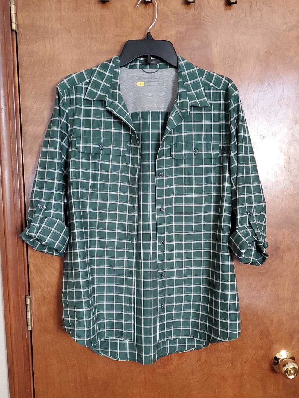 Eddie Bauer Womens Dark Green Plaid Travel Shirt Medium